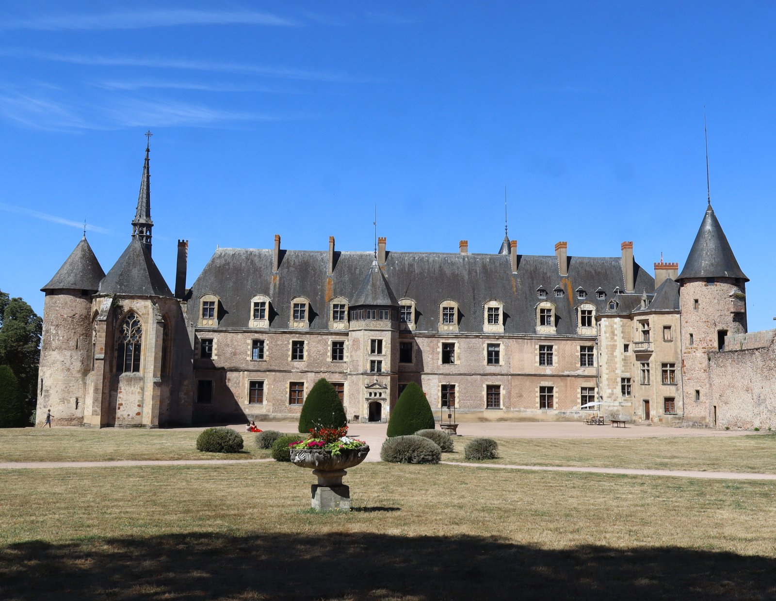 Lapalisse historique et gourmande